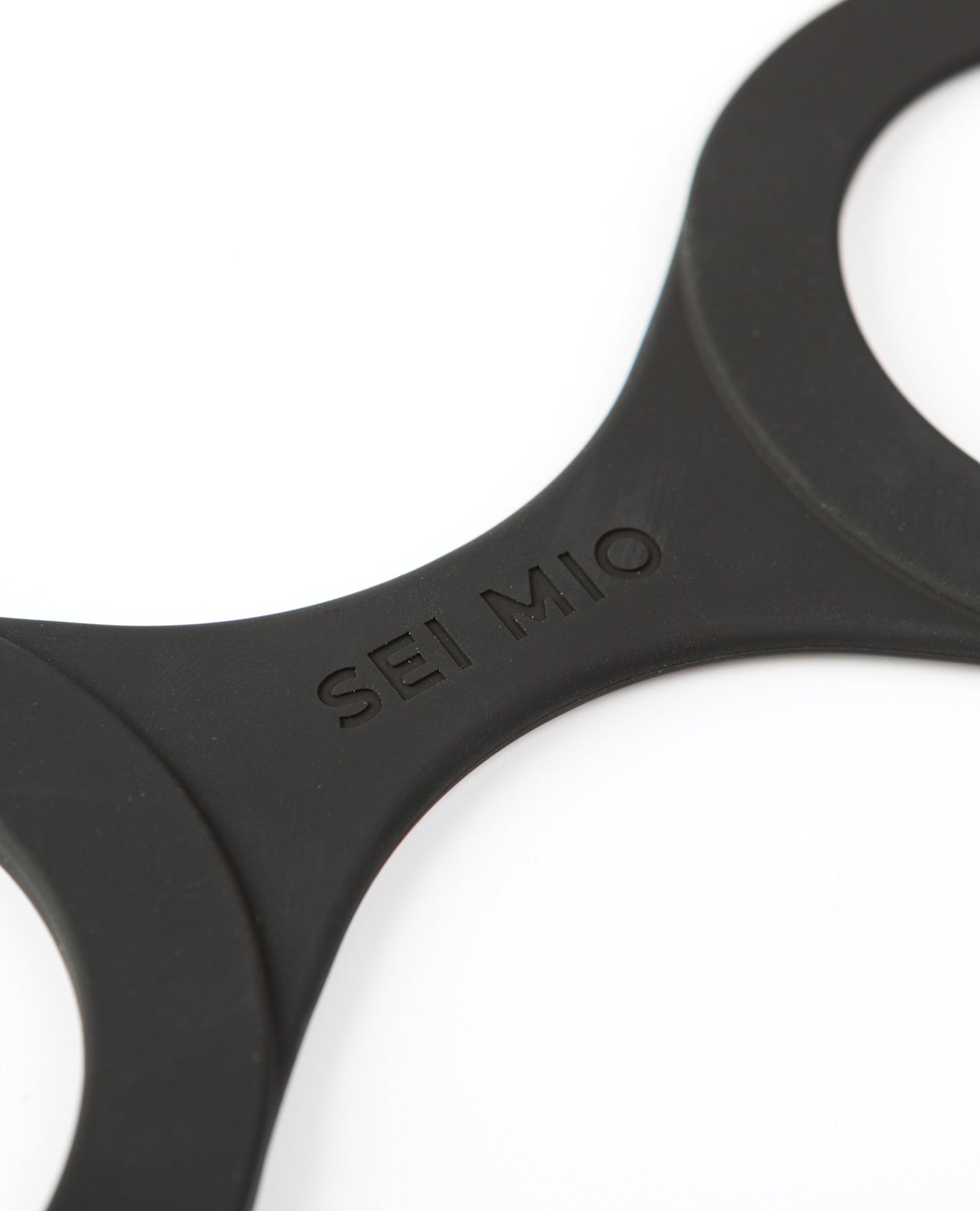 Sei Mio Handi Cuffs Super Strong Silicone Restraints - Large, Black